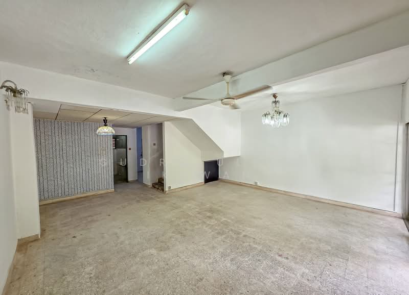 Rumah Teres 2 Tingkat untuk Dijual di Taman Seraya (Ampang) - Gudrotullah Ikhwan - Living Room - PropertyGuru.com.my