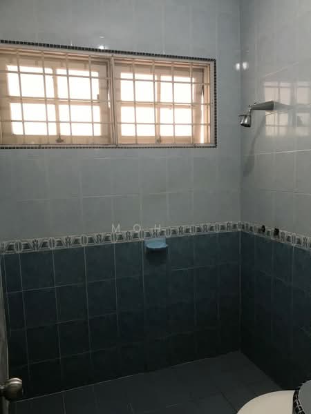 Townhouse for Sale in Jalan Ipoh (Kuala Lumpur) - Moh . - Bathroom - PropertyGuru.com.my