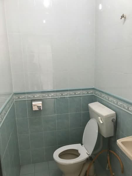 Townhouse for Sale in Jalan Ipoh (Kuala Lumpur) - Moh . - Bathroom - PropertyGuru.com.my
