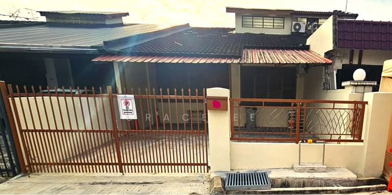 Rumah Teres 1 Tingkat untuk Disewa di Johor Bahru (Johor) - Grace Ee - House Front - PropertyGuru.com.my