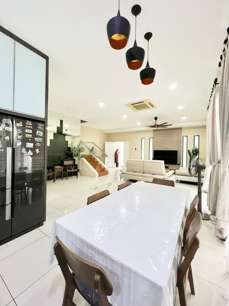 Cluster House for Sale in Senibong (Permas Jaya) - Yik Tat - PropertyGuru.com.my