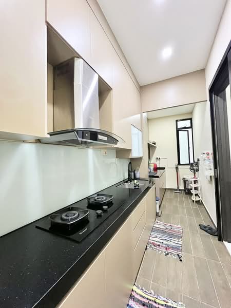 Cluster House for Sale in Senibong (Permas Jaya) - Yik Tat - PropertyGuru.com.my