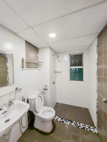 Kondominium untuk Disewa di Villa Park - Melissa Chong - Bathroom - PropertyGuru.com.my