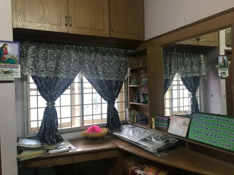 Townhouse for Sale in Jalan Ipoh (Kuala Lumpur) - Moh . - Study - PropertyGuru.com.my