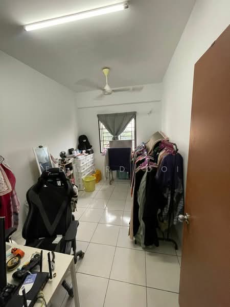 Pangsapuri untuk Dijual di Green Suria @ Bandar Tun Hussein Onn - Edward Ooi - Bedroom - PropertyGuru.com.my