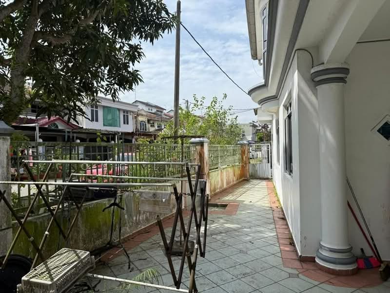 Rumah Teres 2 Tingkat untuk Dijual di Taman Mutiara (Pontian) - Ong Lih Shyan - Exterior - PropertyGuru.com.my
