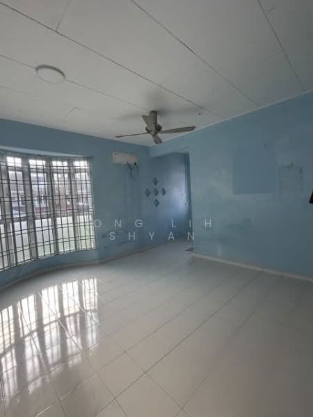 Rumah Teres 2 Tingkat untuk Dijual di Taman Mutiara (Pontian) - Ong Lih Shyan - Living Room - PropertyGuru.com.my