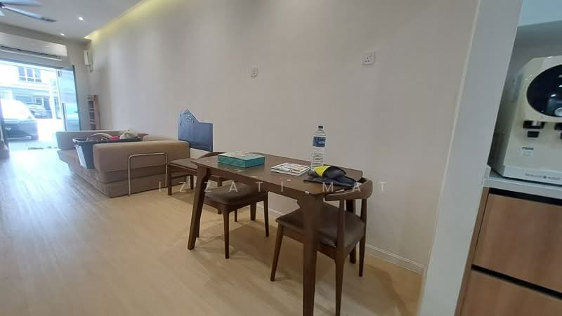 2-storey Terraced House for Rent in Dengkil (Selangor) - Izzati Mat - Living Room - PropertyGuru.com.my