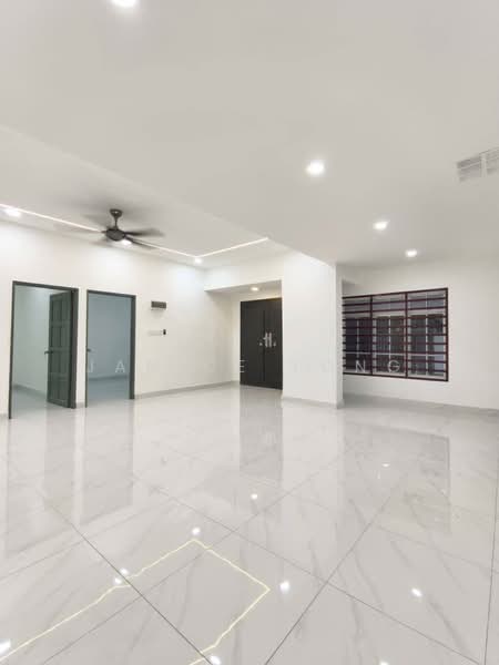 Rumah Teres 1 Tingkat untuk Dijual di Taman Johor Jaya (Johor Bahru) - Janice Yong - Living Room - PropertyGuru.com.my