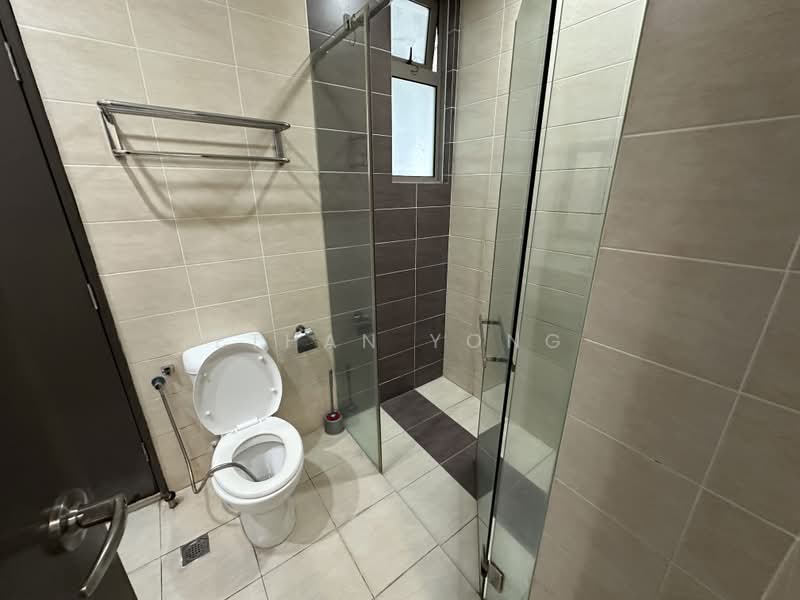 Kondominium untuk Disewa di Shaftsbury Residence - Ethan Yong - Bathroom - PropertyGuru.com.my