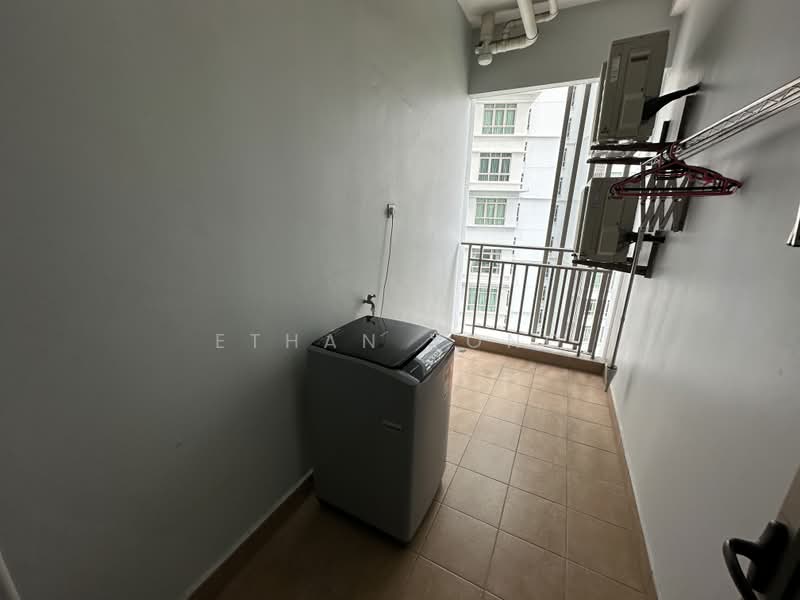 Kondominium untuk Disewa di Shaftsbury Residence - Ethan Yong - Balcony - PropertyGuru.com.my