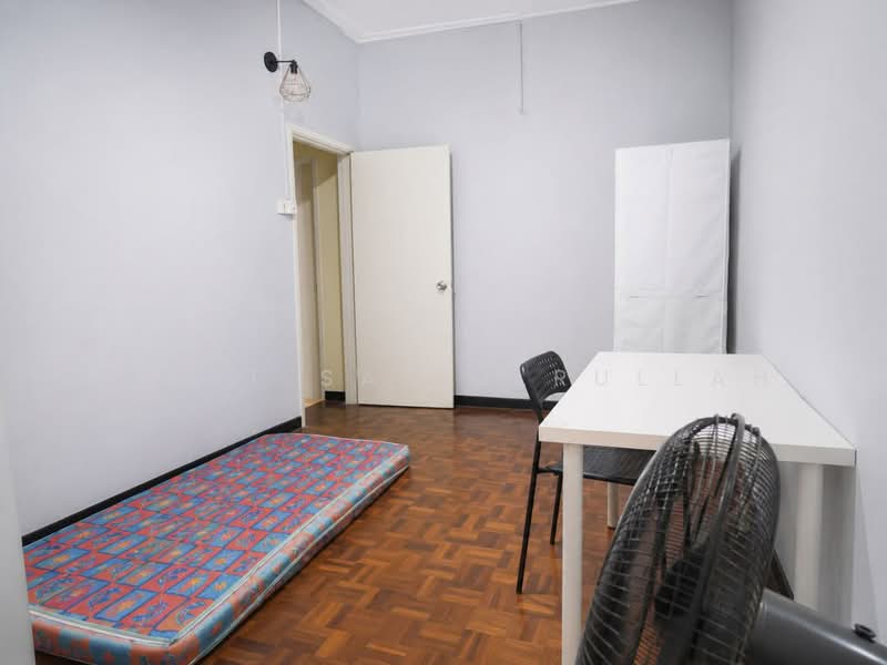 2-storey Terraced House for Sale in Seksyen 32, Kemuning Green Ville (Shah Alam) - Aizat Saifulrullah - Bedroom - PropertyGuru.com.my
