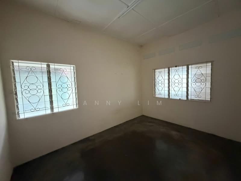 1-storey Terraced House for Sale in Reservoir Garden (Ayer Itam) - Danny Lim - Interior - PropertyGuru.com.my