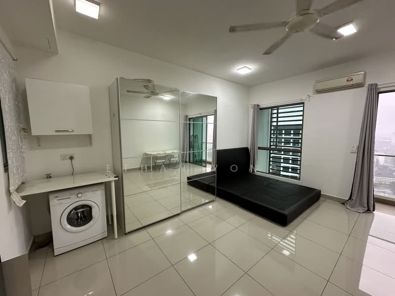 Servis Apartment untuk Disewa di Cybersquare - Ethan Yong - Bedroom - PropertyGuru.com.my