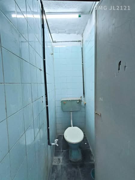 Factory for Rent in Kampung Jawa (Klang) - Stella Tan - Bathroom - PropertyGuru.com.my
