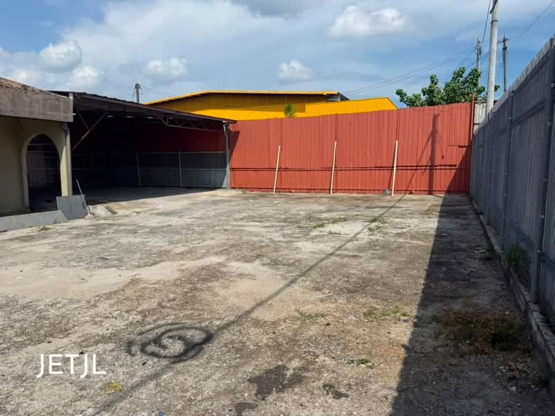 Warehouse for Rent in Kampung Bukit Kemuning (Shah Alam) - Stella Tan - Exterior - PropertyGuru.com.my