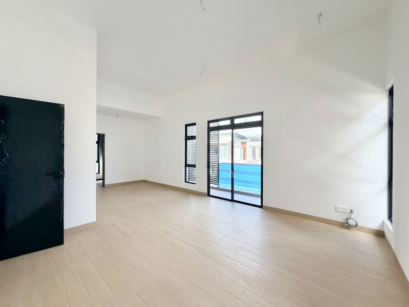 Semi-Detached House for Sale in Bandar Uda Utama (Johor Bahru) - Yik Tat - PropertyGuru.com.my