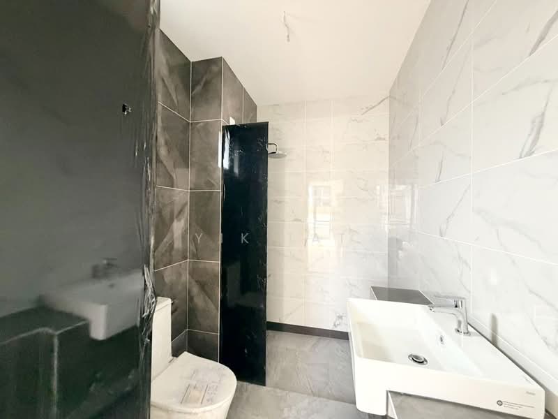 Semi-Detached House for Sale in Bandar Uda Utama (Johor Bahru) - Yik Tat - PropertyGuru.com.my