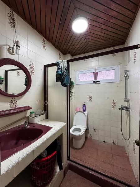 Rumah Banglo untuk Dijual di Taman Tun Dr Ismail (Kuala Lumpur) - Yoong CF - Bathroom - PropertyGuru.com.my