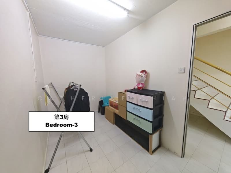 Rumah Teres 2 Tingkat untuk Dijual di Taman Johor Jaya (Johor Bahru) - Catherine Chiah - Bedroom - PropertyGuru.com.my