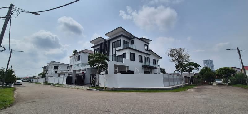 Rumah Berkembar untuk Dijual di Kampung Lapan (Melaka City) - Kah Chin Tay - Exterior - PropertyGuru.com.my