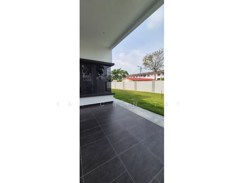 Rumah Berkembar untuk Dijual di Kampung Lapan (Melaka City) - Kah Chin Tay - Exterior - PropertyGuru.com.my