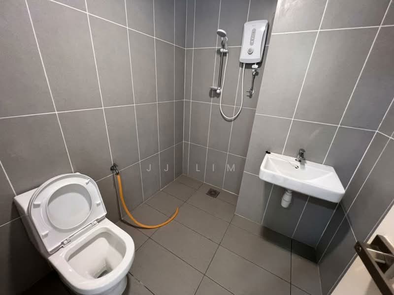 Servis Apartment untuk Disewa di Damai Residence - JJ Lim - Bathroom - PropertyGuru.com.my