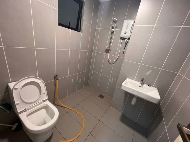 Servis Apartment untuk Disewa di Damai Residence - JJ Lim - Bathroom - PropertyGuru.com.my