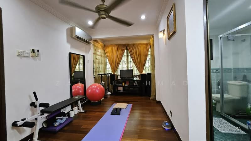 Terraced House for Sale in Bandar Kinrara Seksyen 5 (Bandar Kinrara) - Zaidah Ahmad - Gym - PropertyGuru.com.my