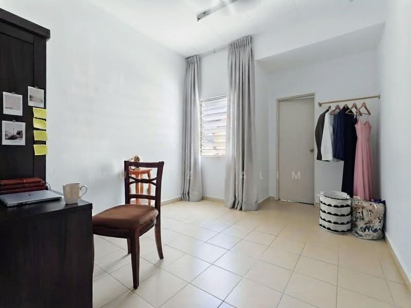 Terraced House for Sale in Sungai Buloh (Selangor) - Mu'izz Halim - Study - PropertyGuru.com.my