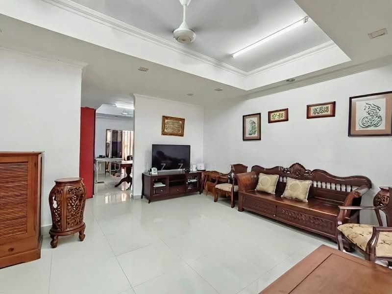 Terraced House for Sale in Sungai Buloh (Selangor) - Mu'izz Halim - Living Room - PropertyGuru.com.my