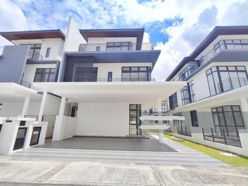 Rumah Berkembar untuk Dijual di Presint 12 (Putrajaya) - Ariff Syafiq - Exterior - PropertyGuru.com.my