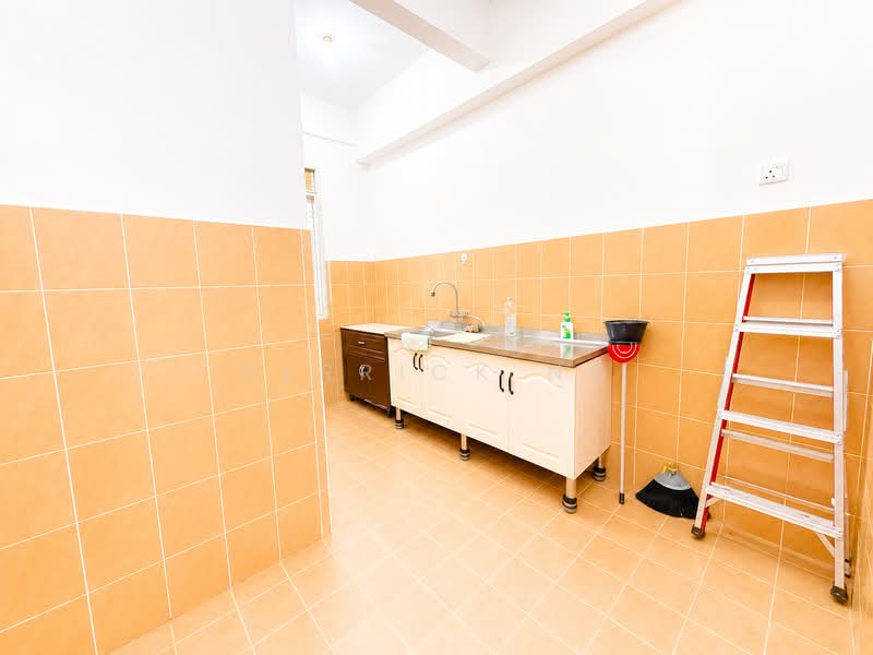 Kondominium untuk Dijual di Cassia Resort Condominium - Derrick Ng - Kitchen - PropertyGuru.com.my