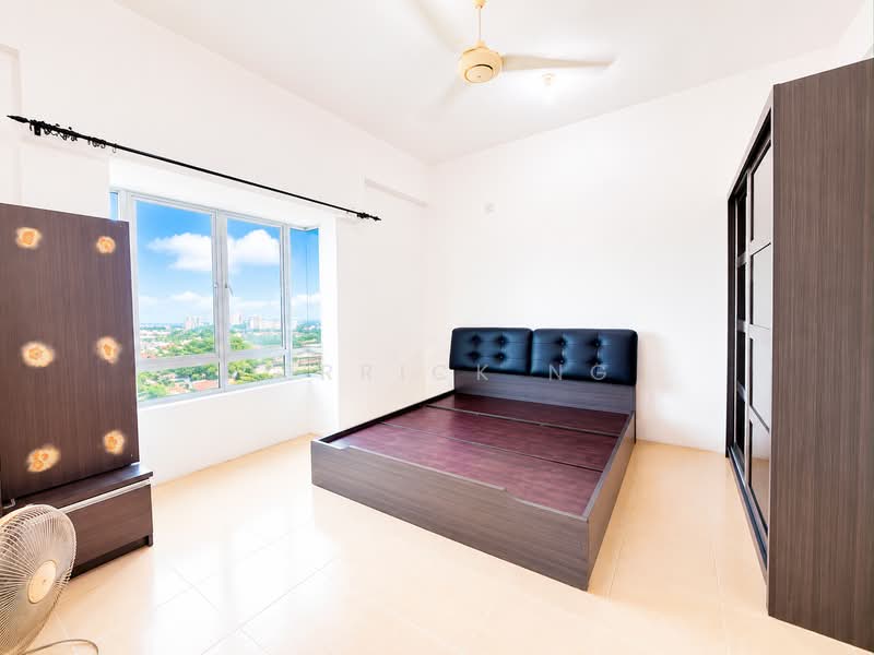 Kondominium untuk Dijual di Cassia Resort Condominium - Derrick Ng - Bedroom - PropertyGuru.com.my