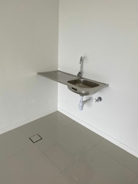 Servis Apartment untuk Dijual di Edelweiss @ Tropicana Gardens - Kayden Bong - Interior - PropertyGuru.com.my