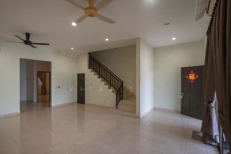 2-storey Terraced House for Sale in Setia Indah 9 (Setia Alam) - Vitas Tan - Living Room - PropertyGuru.com.my