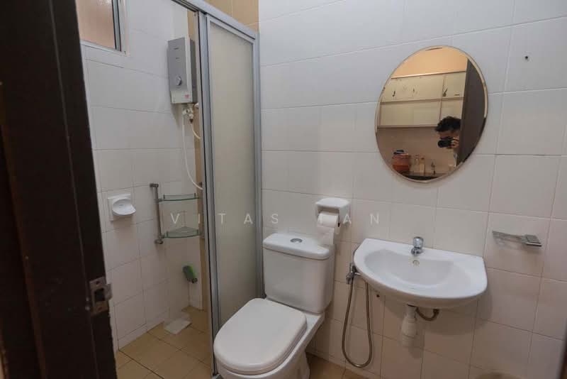 2-storey Terraced House for Sale in Setia Indah 9 (Setia Alam) - Vitas Tan - Bathroom - PropertyGuru.com.my