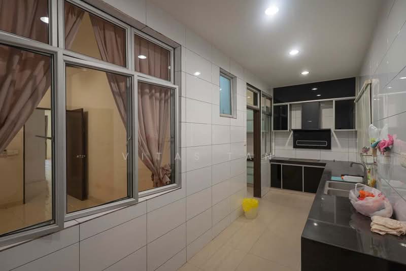 2-storey Terraced House for Sale in Setia Indah 9 (Setia Alam) - Vitas Tan - Kitchen - PropertyGuru.com.my