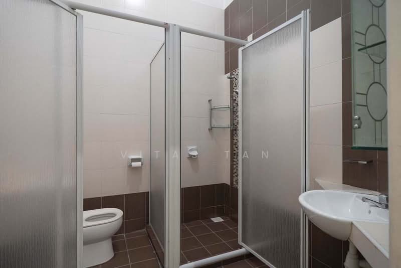 2-storey Terraced House for Sale in Setia Indah 9 (Setia Alam) - Vitas Tan - Bathroom - PropertyGuru.com.my