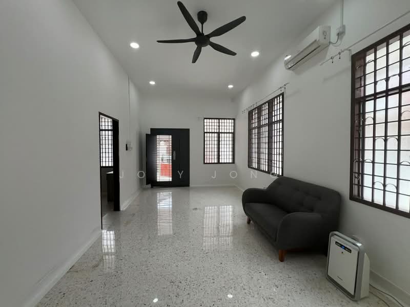 Semi-Detached House for Rent in Taman Bukit Mewah (Tampoi) - Jony Jong - PropertyGuru.com.my
