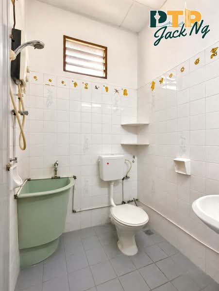 Rumah Teres 2 Tingkat untuk Dijual di Taman Bagan (Butterworth) - Jack Ng - Bathroom - PropertyGuru.com.my