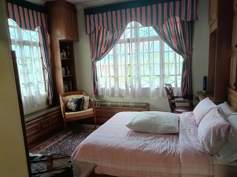 Rumah Banglo untuk Dijual di Bangi (Selangor) - Wan Azemi Wan Daud - Bedroom - PropertyGuru.com.my