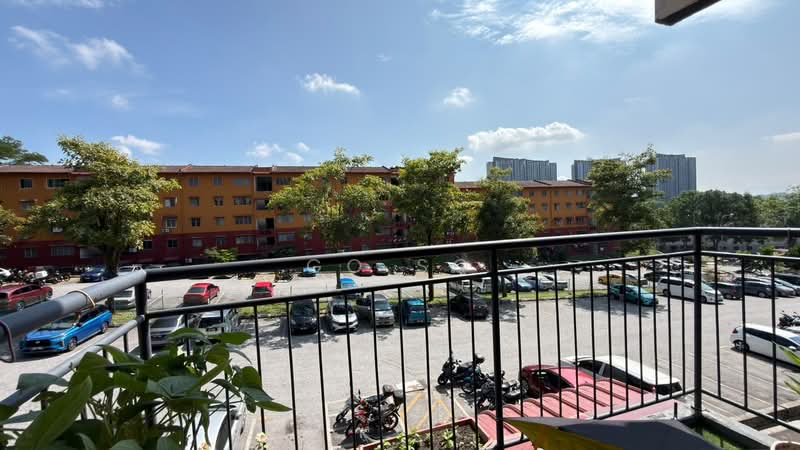 Pangsapuri untuk Dijual di Putra Permai Block C - GO SQ - Exterior - PropertyGuru.com.my