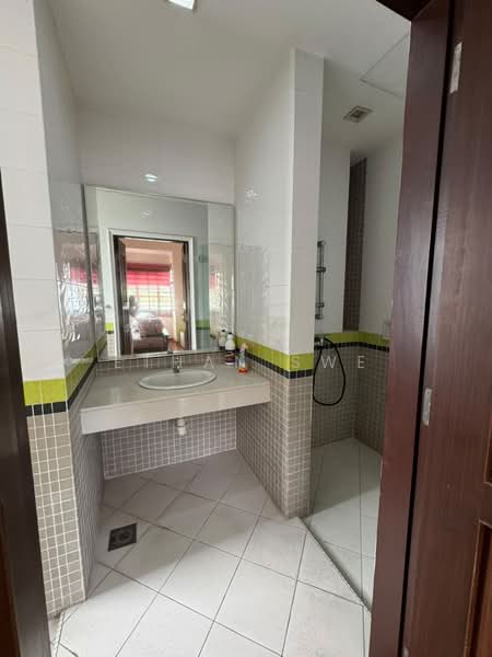 Bungalow House for Sale in Bukit Rahman Putra (Sungai Buloh) - Ethan Swe - Bathroom - PropertyGuru.com.my