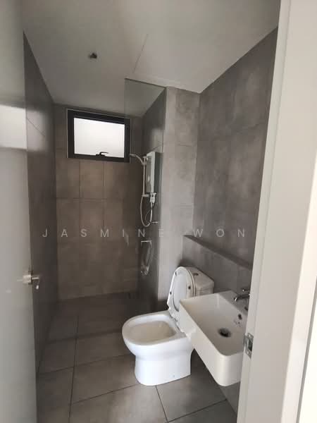 Kediaman Servis untuk Disewa di Emerald 9 - Jasmine Wong - Bathroom - PropertyGuru.com.my