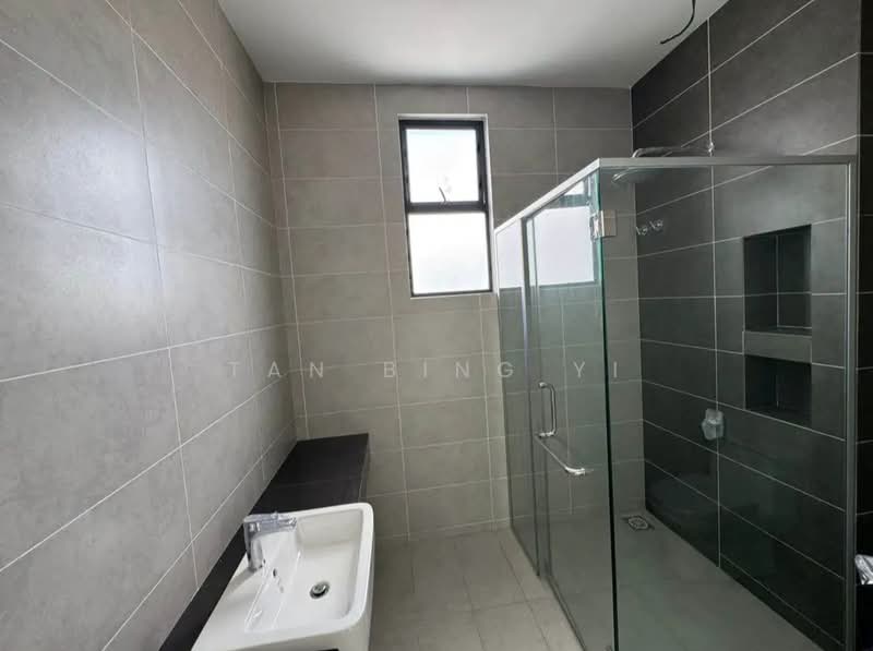 Semi-Detached House for Sale in Setia Eco Gardens (Gelang Patah) - Tan Bing Yi - Bathroom - PropertyGuru.com.my