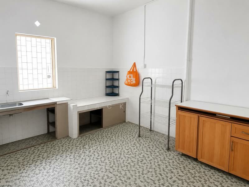 Rumah Teres 2 Tingkat untuk Dijual di Taman Mawar (Butterworth) - Jack Ng - Kitchen - PropertyGuru.com.my