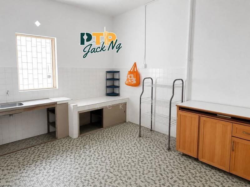 Rumah Teres 2-Tingkat untuk Dijual di Taman Mawar (Butterworth) - Jack Ng - Kitchen - PropertyGuru.com.my