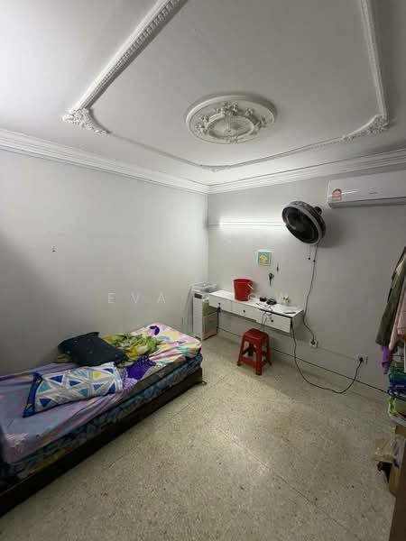1-storey Terraced House for Sale in Taman Perling (Perling) - Eva Siow - Bedroom - PropertyGuru.com.my