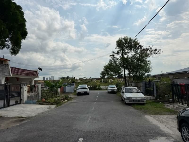 1-storey Terraced House for Sale in Taman Perling (Perling) - Eva Siow - Exterior - PropertyGuru.com.my